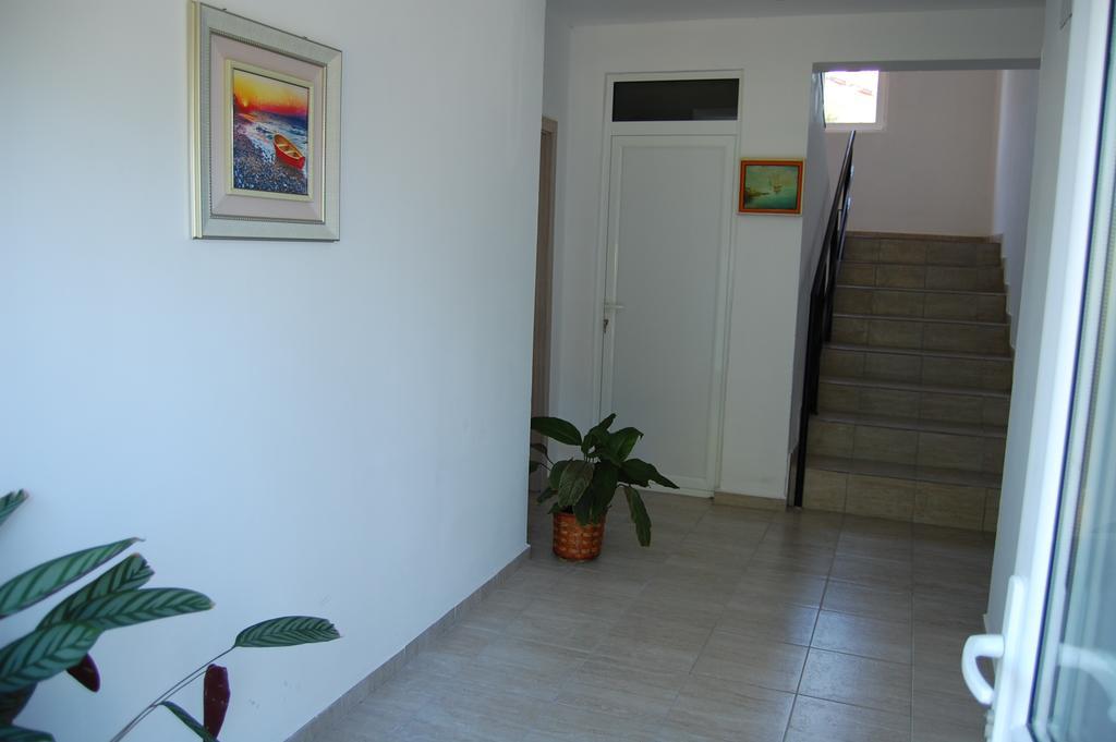 לוזנטס Apartments Ivelin מראה חיצוני תמונה