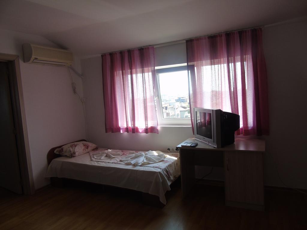 לוזנטס Apartments Ivelin מראה חיצוני תמונה